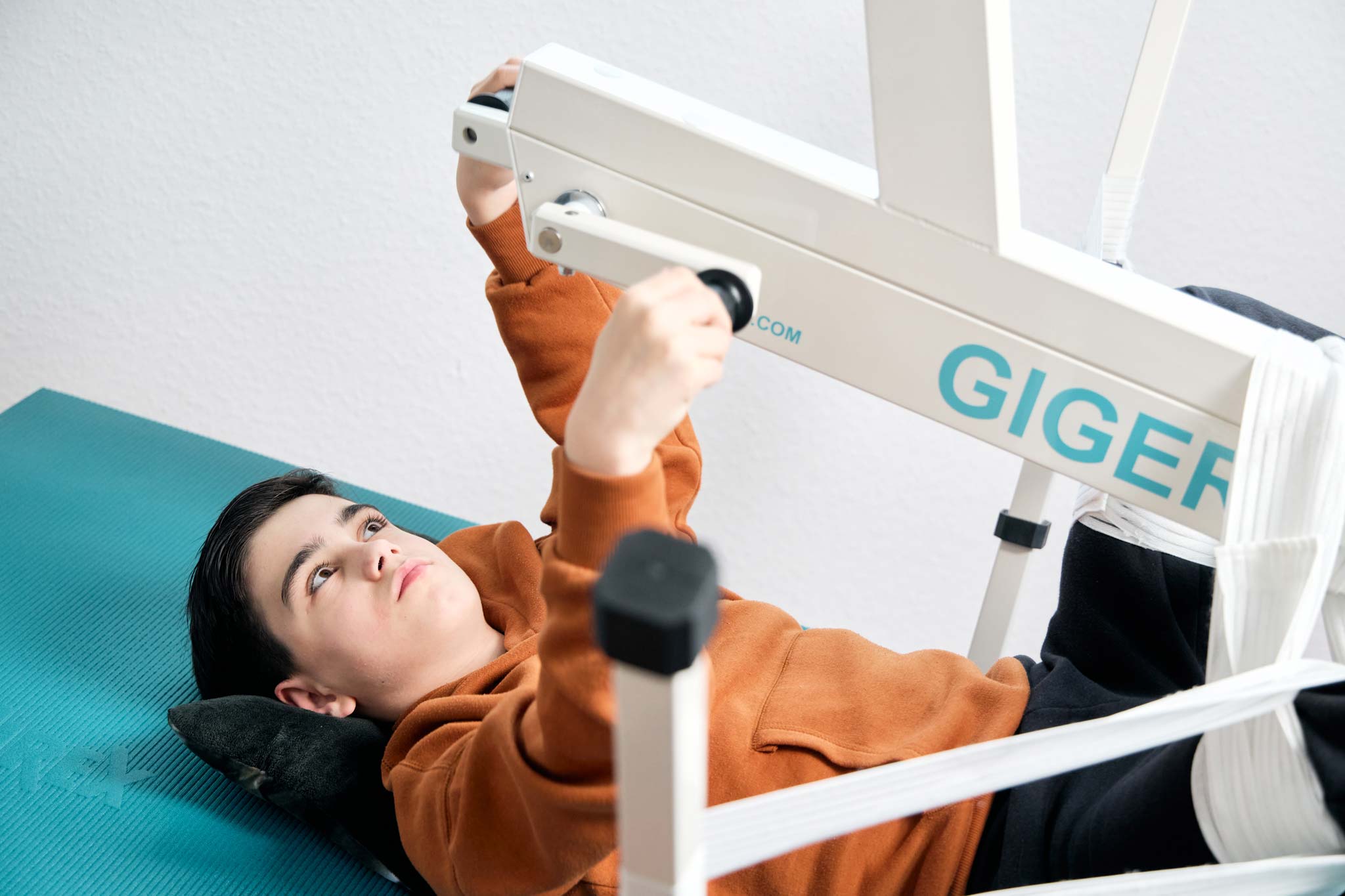 Adolescent patient at GIGER MD therapy for the treatment of cerebral palsy